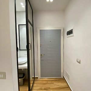 Deluxe Studio
